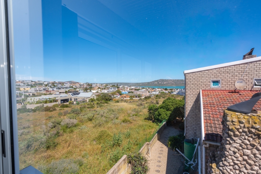 5 Bedroom Property for Sale in Myburgh Park Western Cape